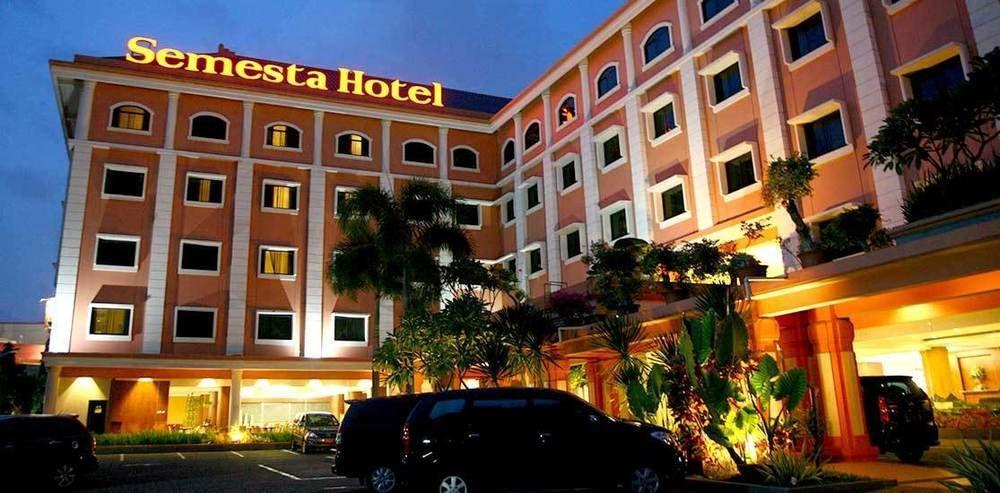 Semesta Heritage Hotel & Convention Семаранг Екстериор снимка