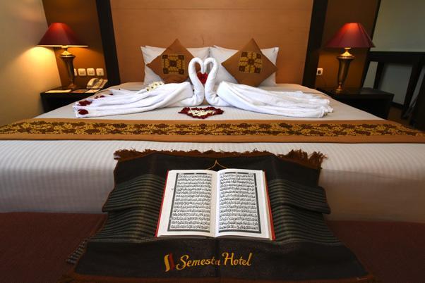 Semesta Heritage Hotel & Convention Семаранг Екстериор снимка