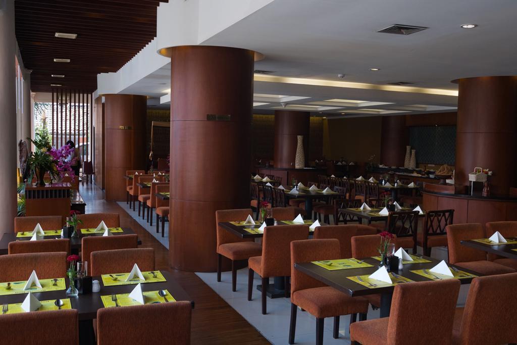 Semesta Heritage Hotel & Convention Семаранг Екстериор снимка