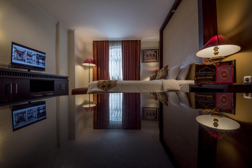 Semesta Heritage Hotel & Convention Семаранг Екстериор снимка