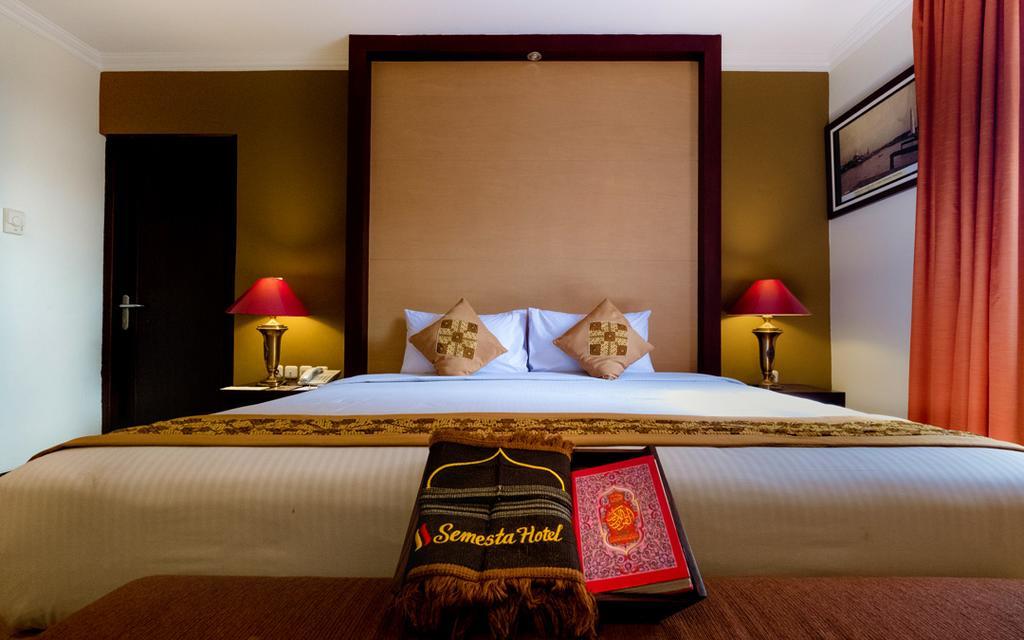 Semesta Heritage Hotel & Convention Семаранг Екстериор снимка