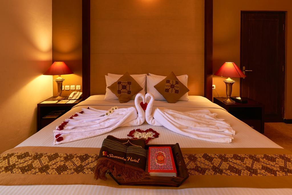 Semesta Heritage Hotel & Convention Семаранг Екстериор снимка