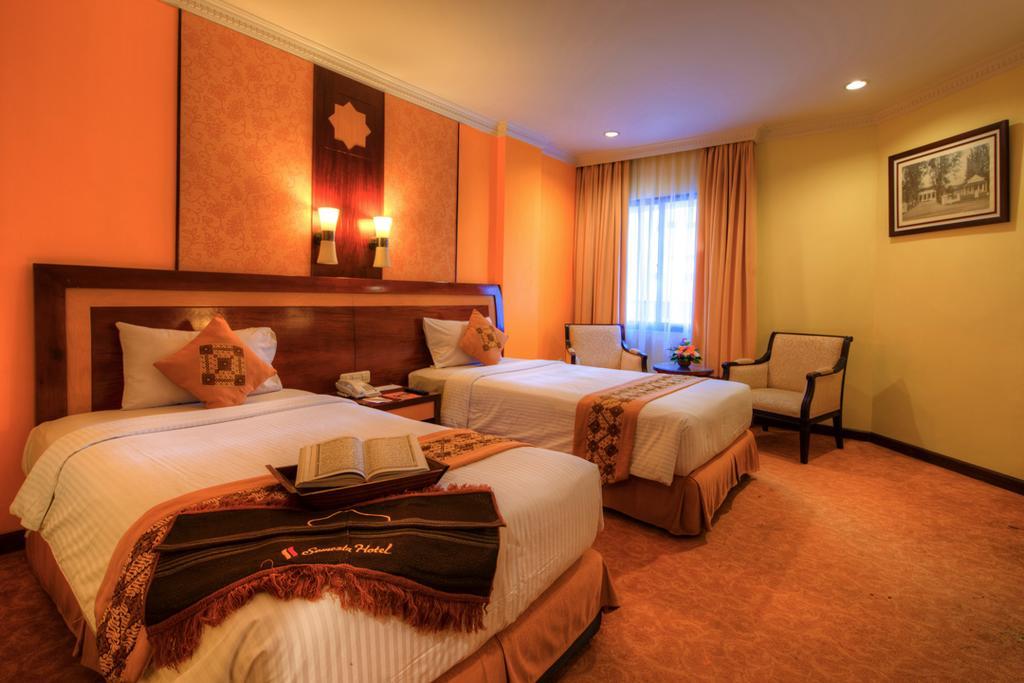 Semesta Heritage Hotel & Convention Семаранг Екстериор снимка