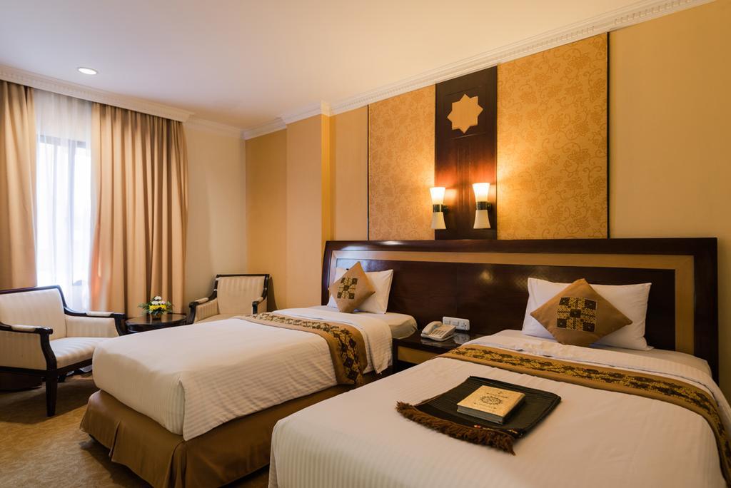 Semesta Heritage Hotel & Convention Семаранг Екстериор снимка