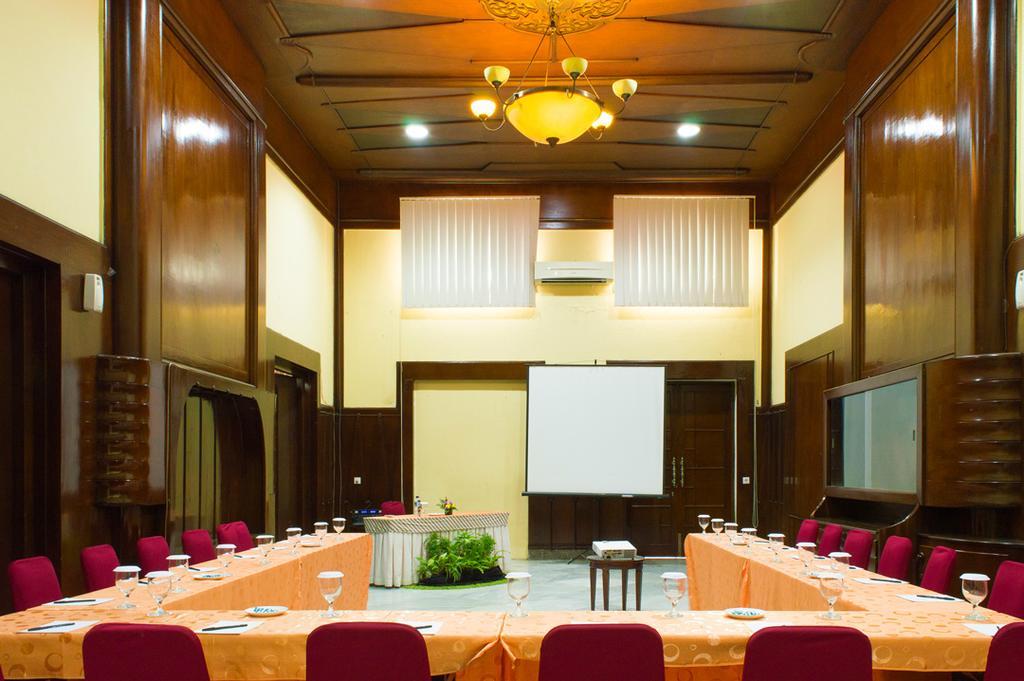 Semesta Heritage Hotel & Convention Семаранг Екстериор снимка
